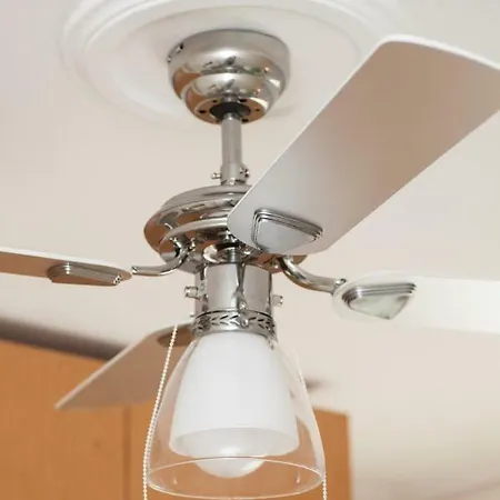 Center Near Helexpo Selanik